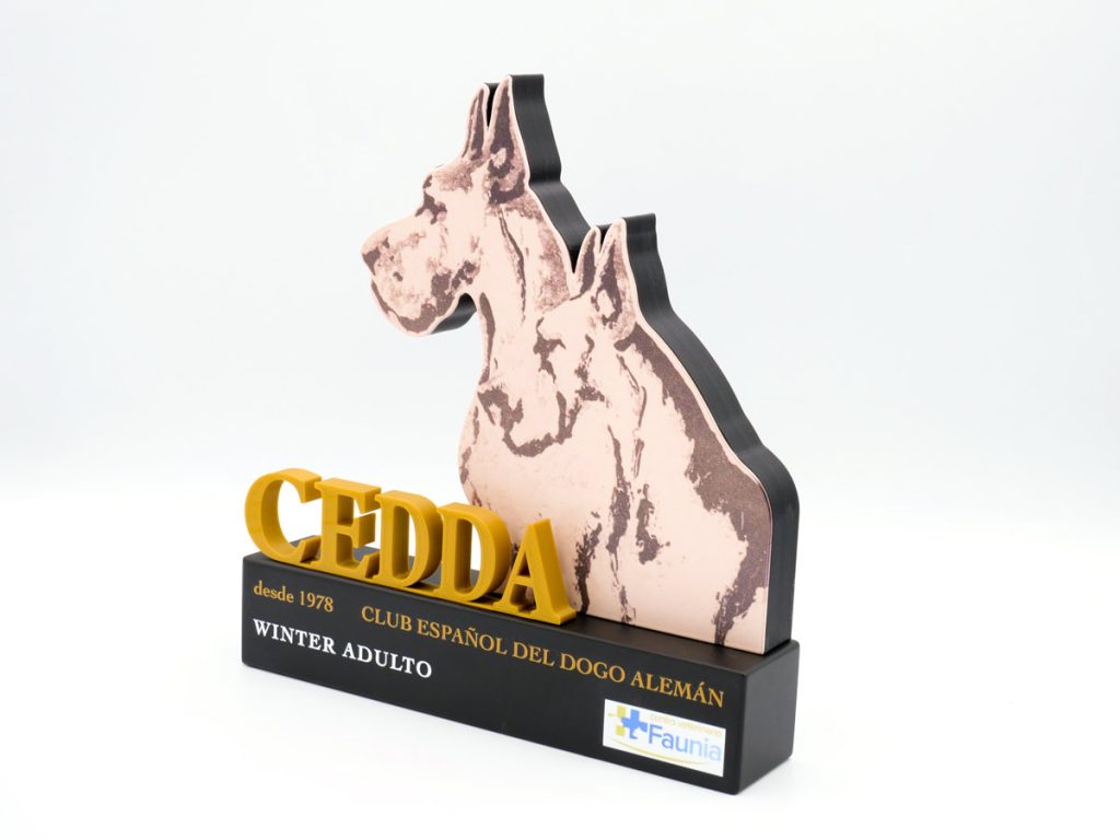 Custom Left Side Trophy - Winter Adult Spanish German Dogo Club CEDDA